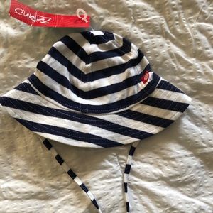 NWT baby sun hat